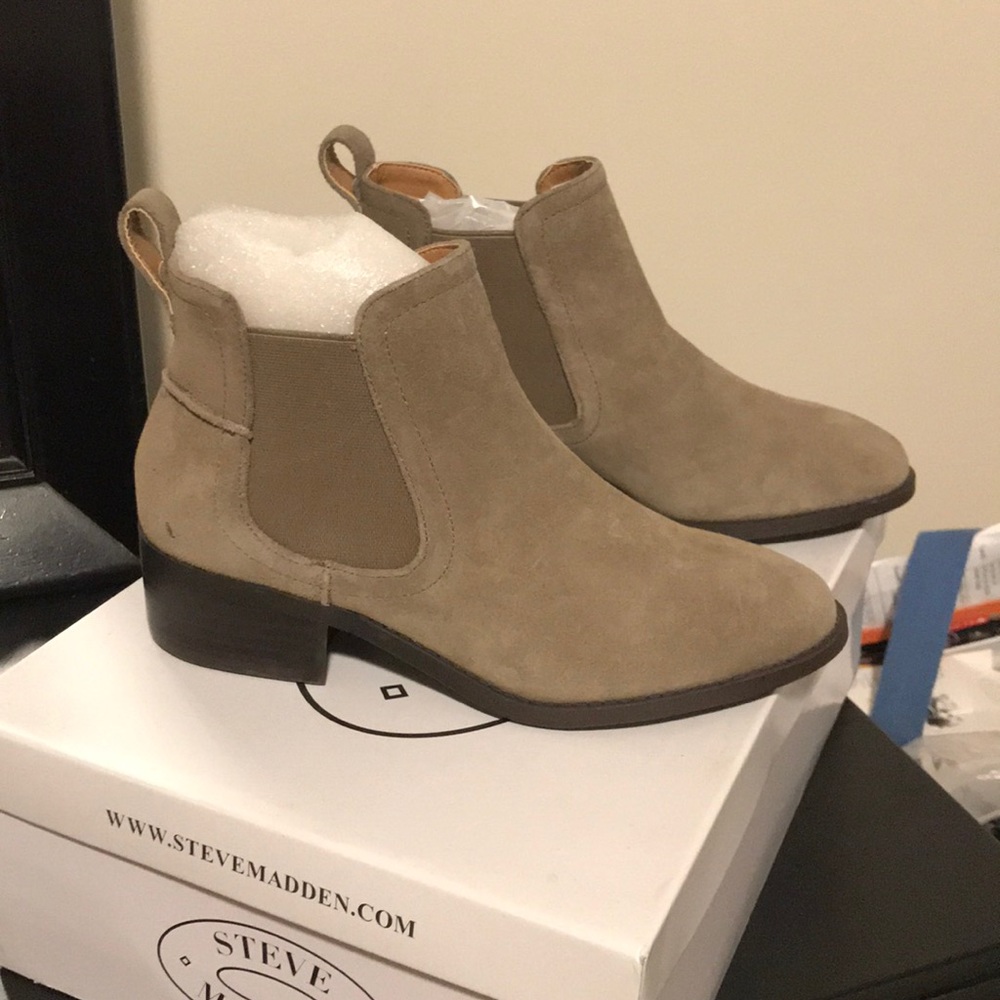 Steve Madden dicey booties